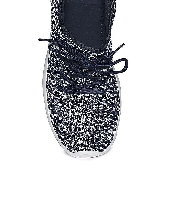 Aeropostale Knit Upper Contrast Sole Sneakers