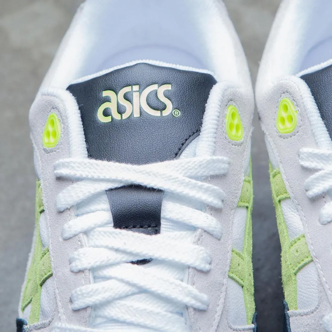 Asics Tiger Men Gel Saga (white / flash yellow)