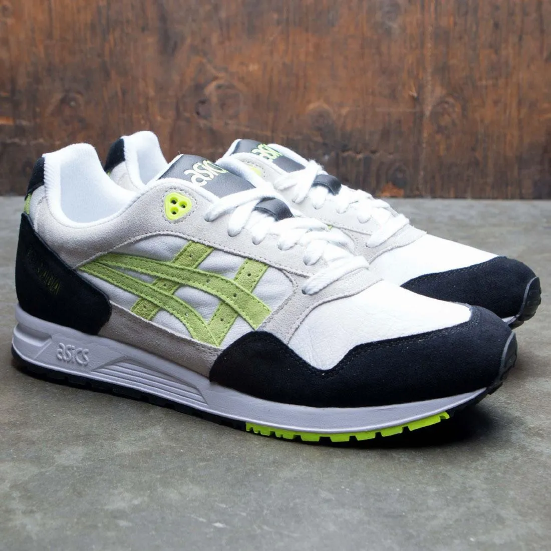 Asics Tiger Men Gel Saga (white / flash yellow)