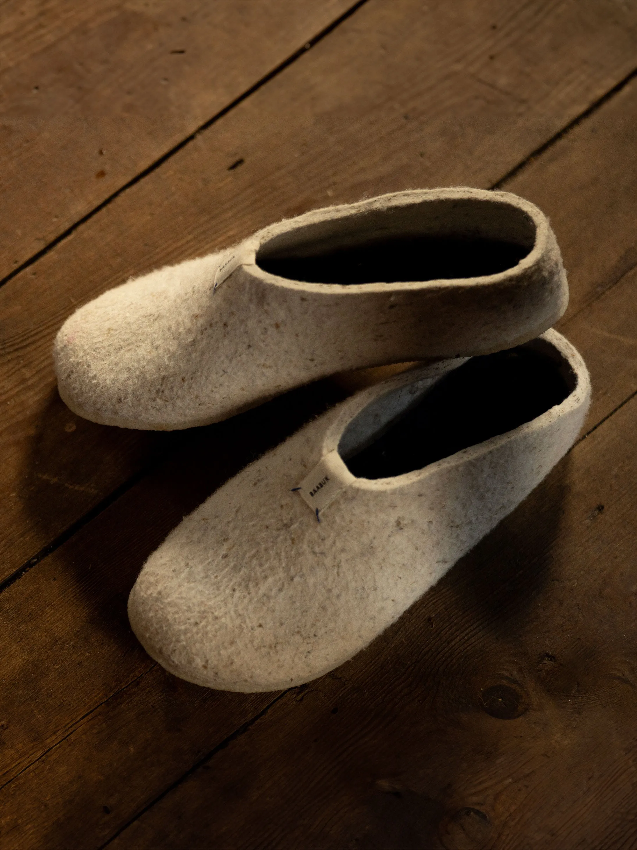 Baabuk + Finisterre: The Bowmont Slipper