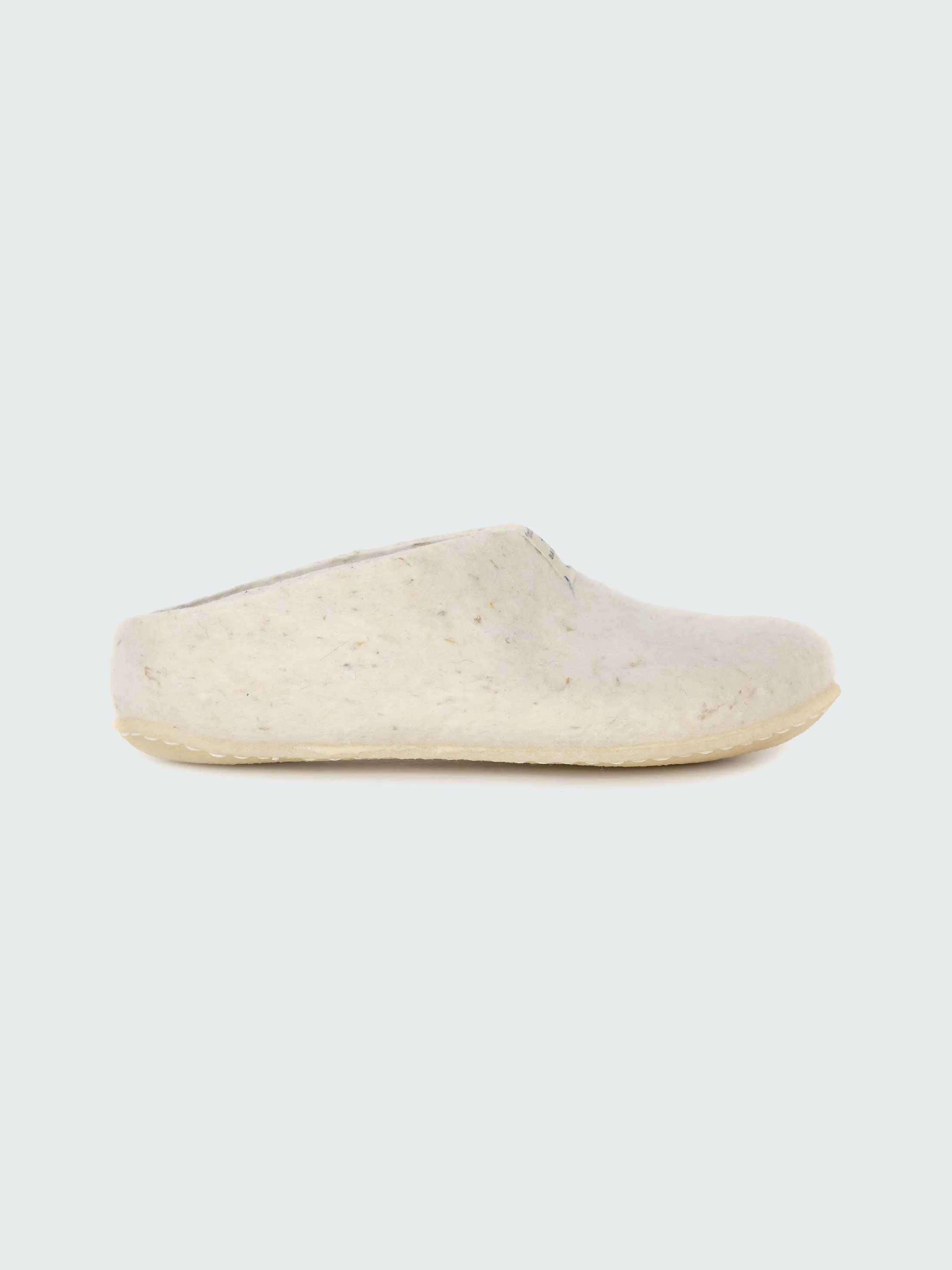 Baabuk + Finisterre: The Bowmont Slipper