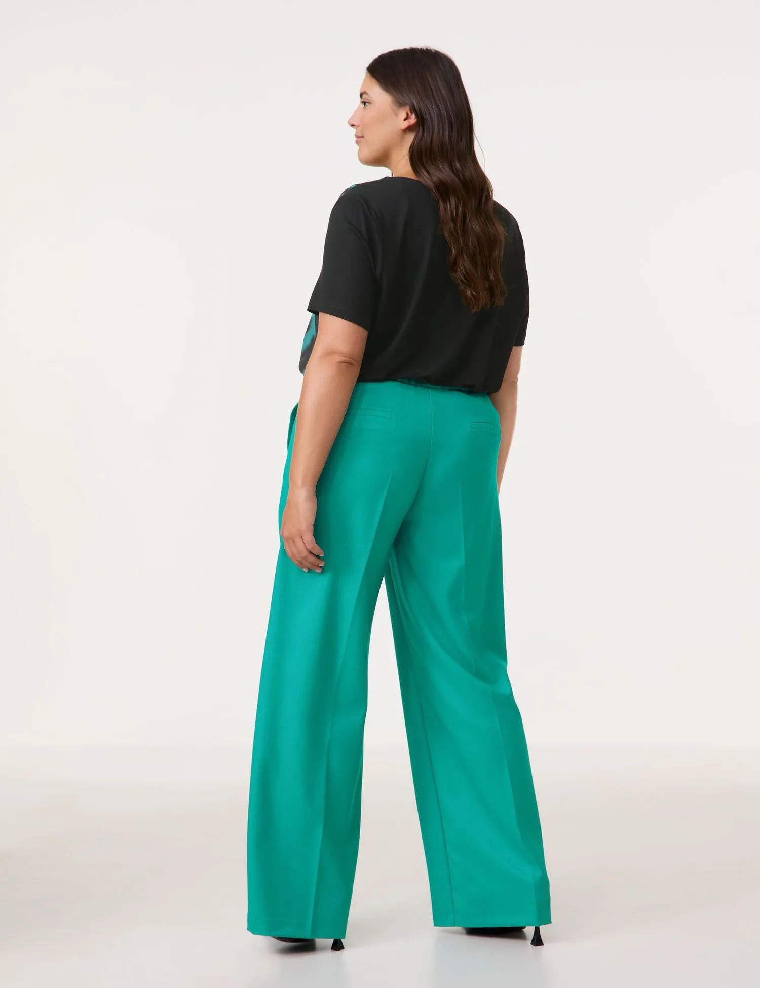 Elegant trousers with a wide leg, Carlotta