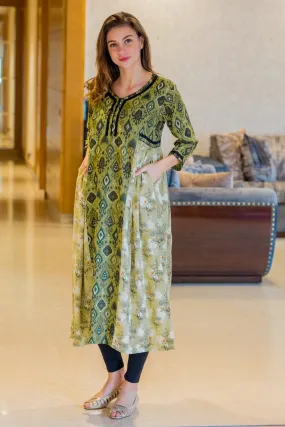 Forest Contrasting Maternity & Nursing Kurta