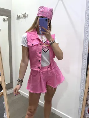 Gilet rosa di jeans sfrangiato