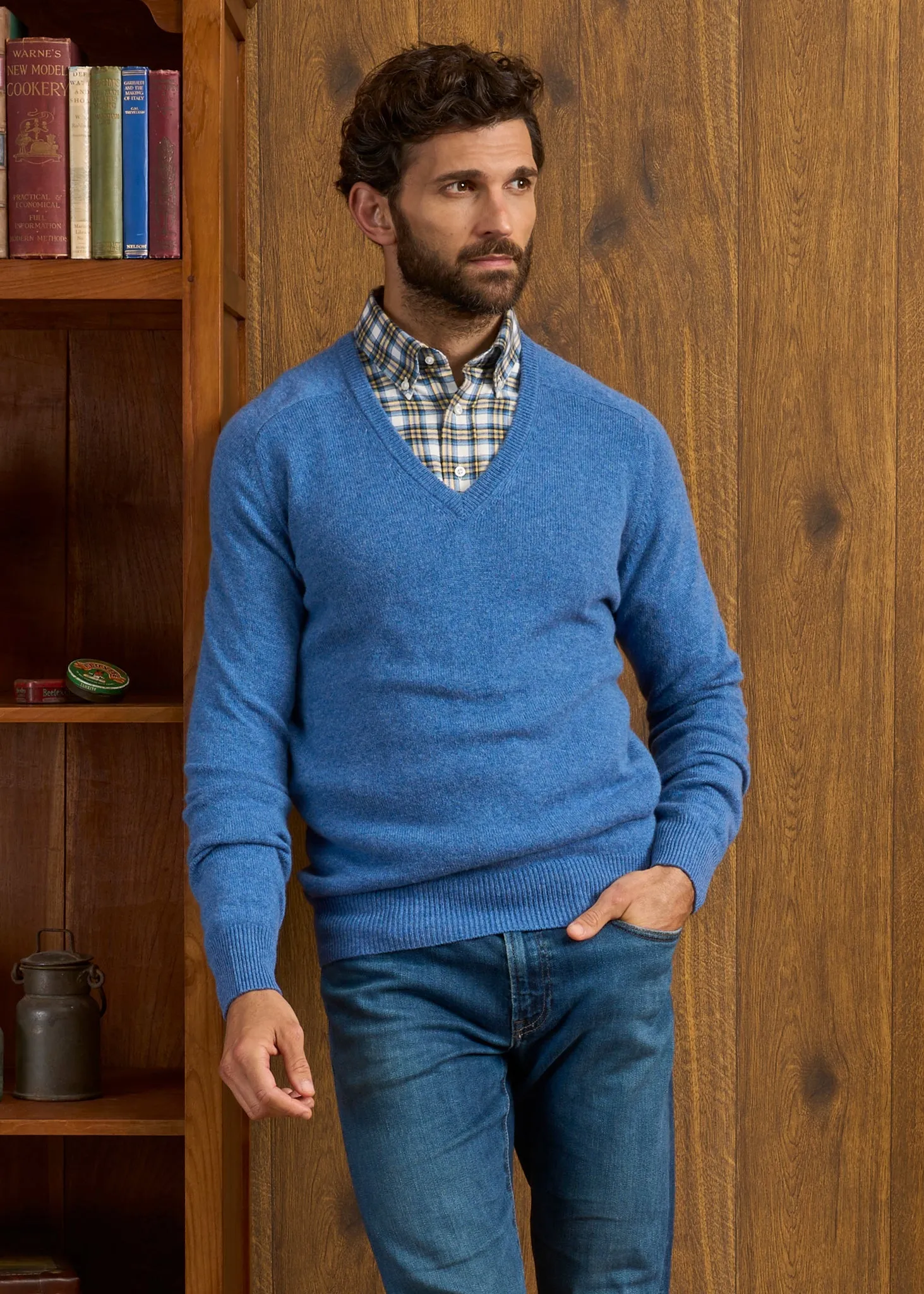 Hampshire Men's V Neck Jumper in Jeans - Alan Paine UK