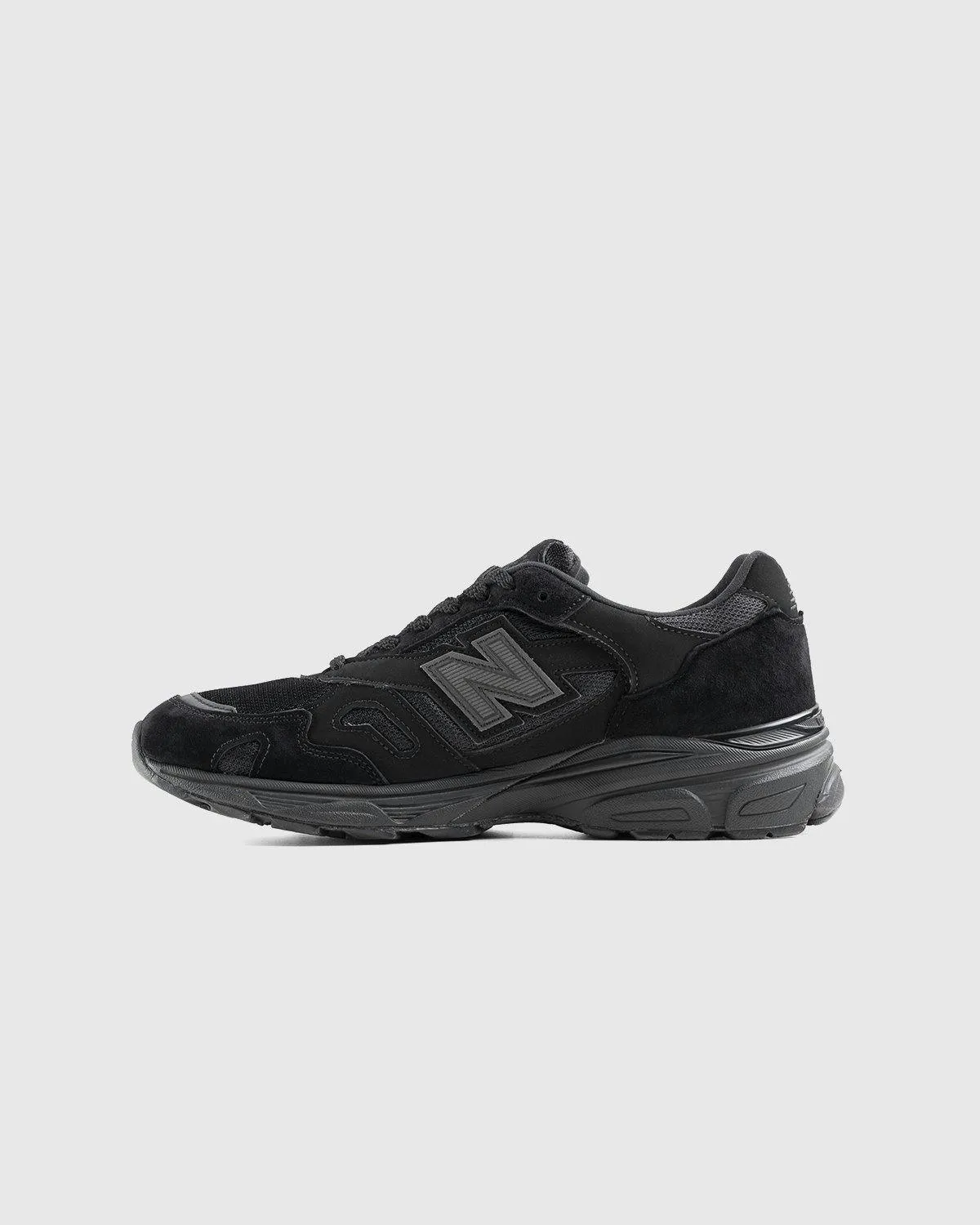 New Balance – M920 Black | Highsnobiety Shop